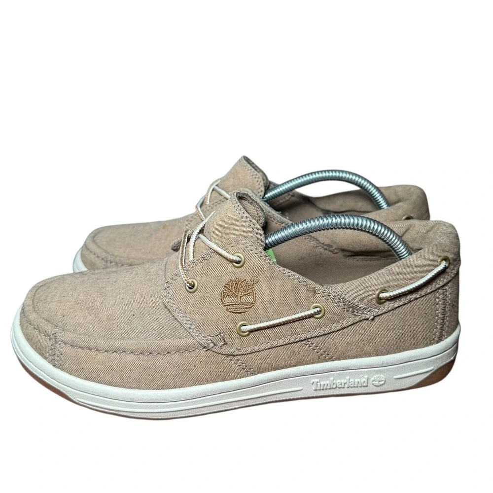 Timberland canvas boat
